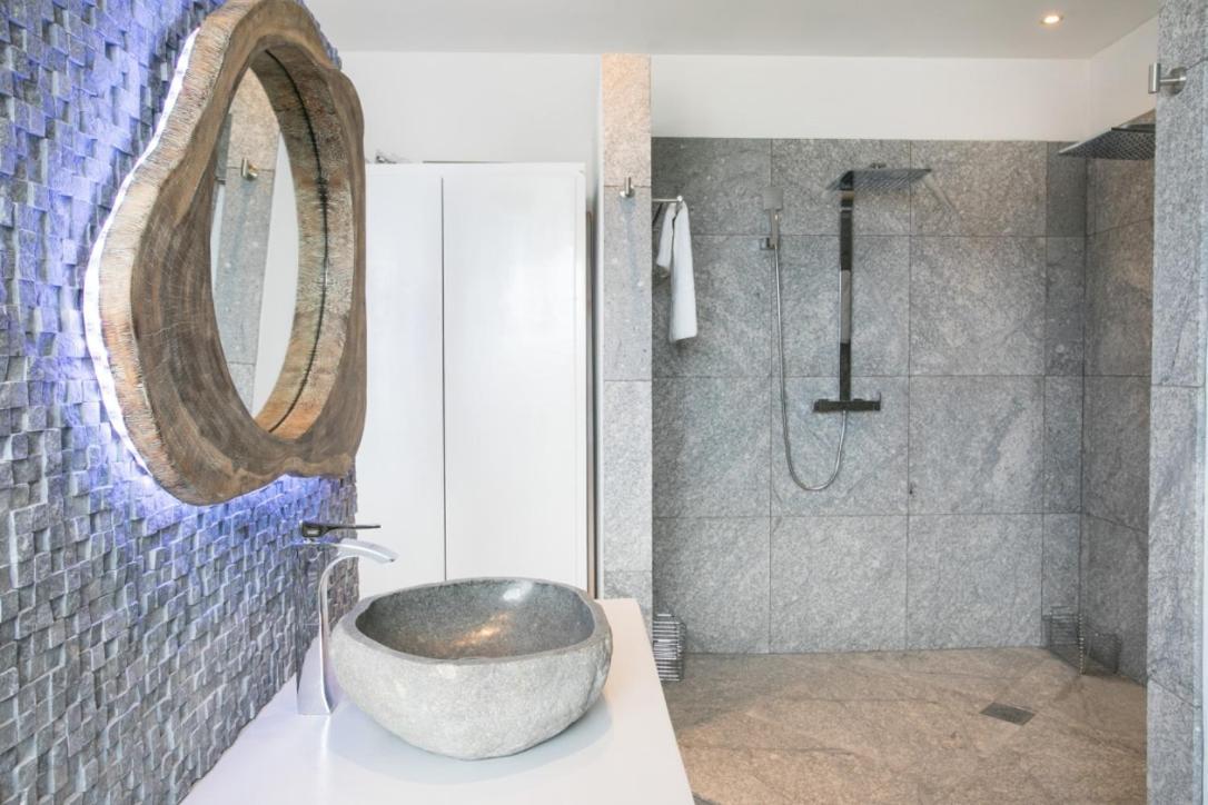 Villa Blue Lagoon Suite Apartment Lowlands Ngoại thất bức ảnh